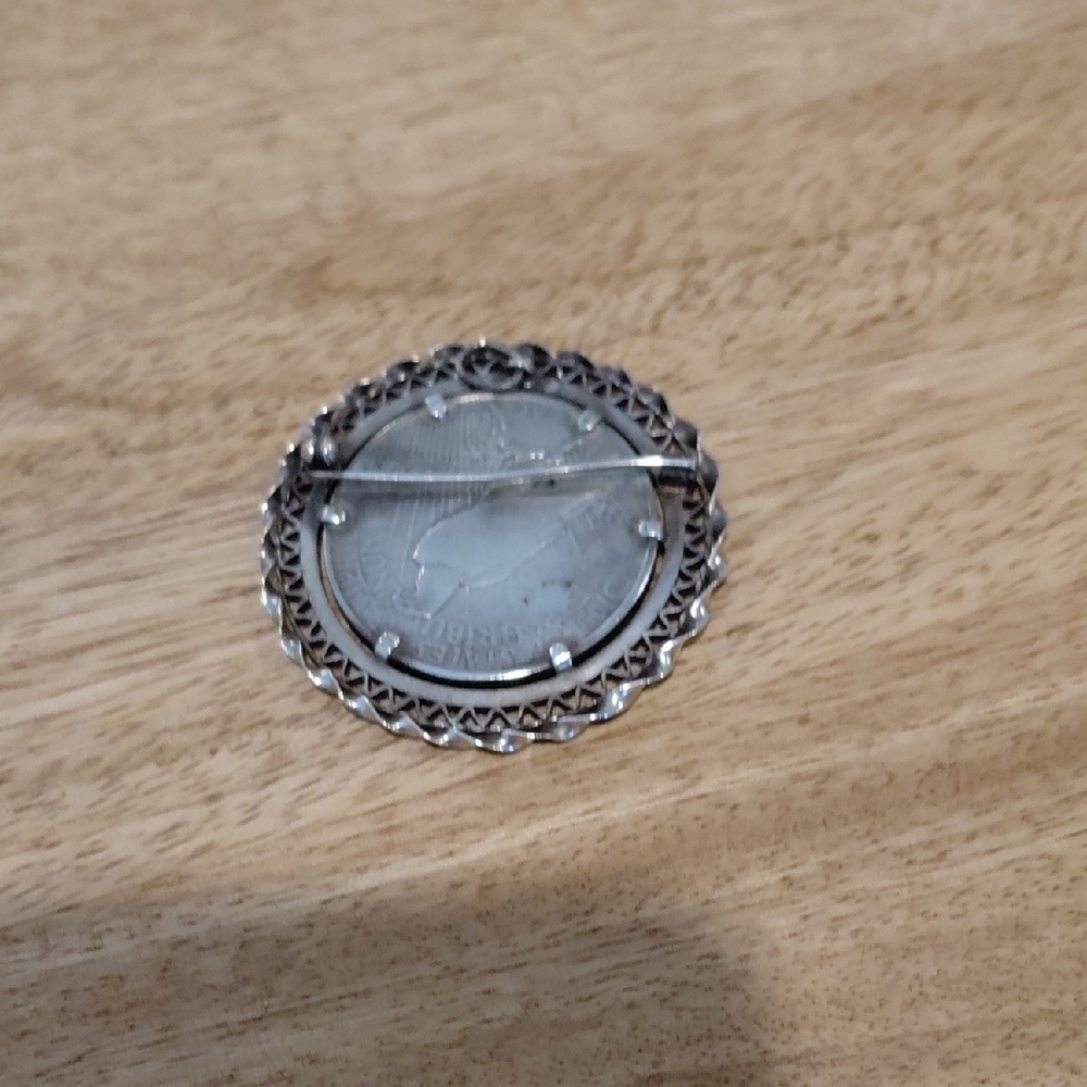 Vintage Coin-Style Silver-Tone Statement Ring - Picture 4 of 5